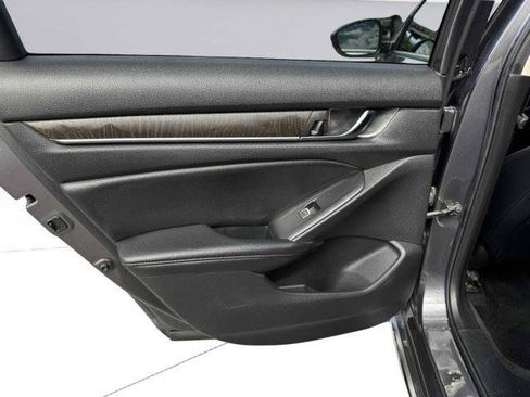 Used 2022 Honda Accord EX-L image 39