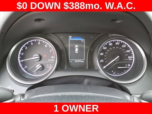 Used 2024 Toyota Camry SE image 12