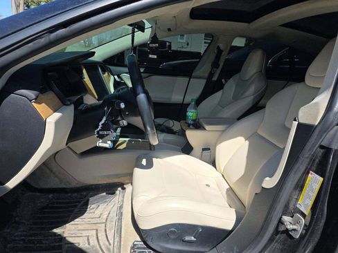 Used 2018 Tesla Model S 75D AWD/4WD image 3