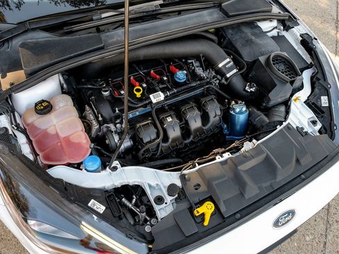 Used 2018 Ford Focus ST image 55