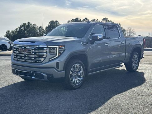 Used 2025 GMC Sierra 1500 Denali w/ Denali Reserve Package image 5