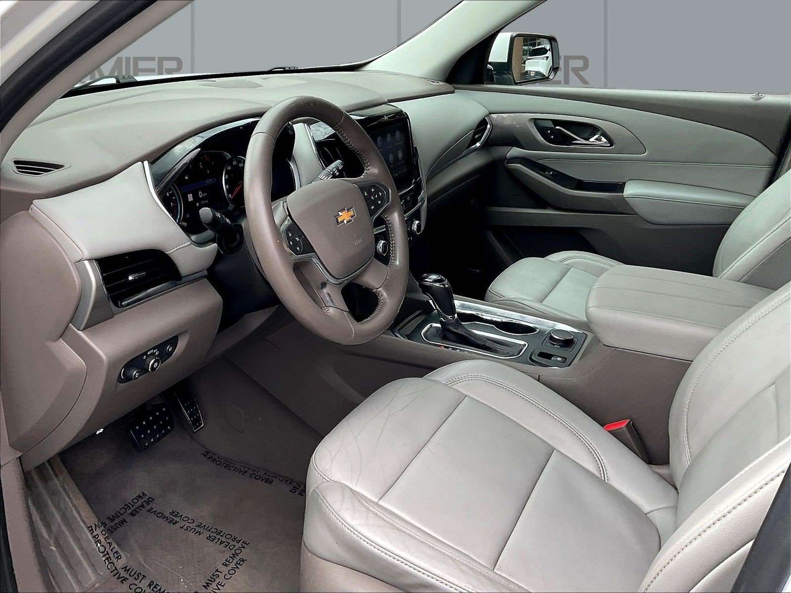 Used 2020 Chevrolet Traverse LT w/ LT Premium Package FWD image 19