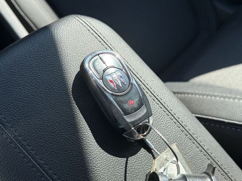 Used 2025 Buick Encore GX Preferred image 22