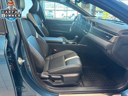 Used 2025 Toyota Camry SE w/ Convenience Package FWD image 21
