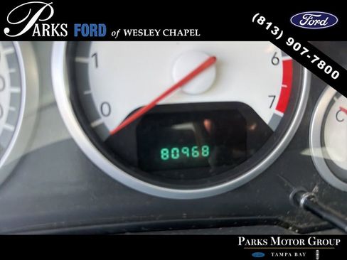Used 2010 Dodge Grand Caravan SXT FWD image 4