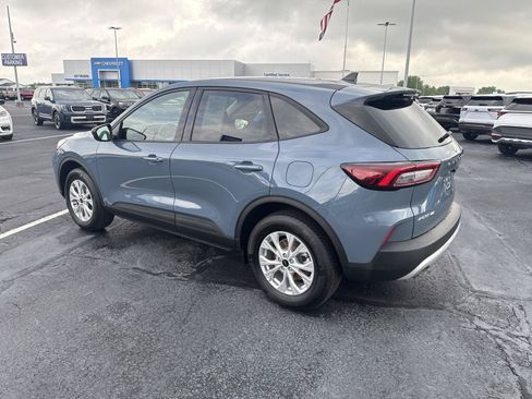 Used 2025 Ford Escape Active w/ Cold Weather Package AWD/4WD image 5