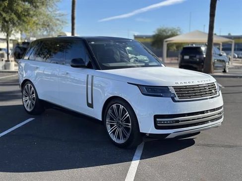 Used 2025 Land Rover Range Rover Long Wheelbase SE AWD/4WD image 12