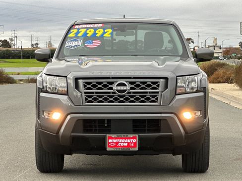Used 2022 Nissan Frontier SV image 9