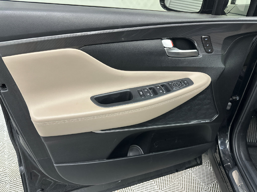 Used 2023 Hyundai Santa Fe Limited AWD/4WD image 11