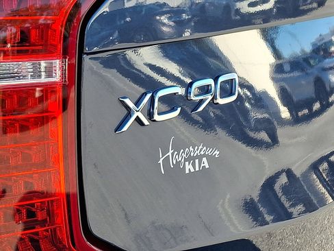 Used 2021 Volvo XC90 T8 Inscription Expression w/ Protection Package Premier image 33