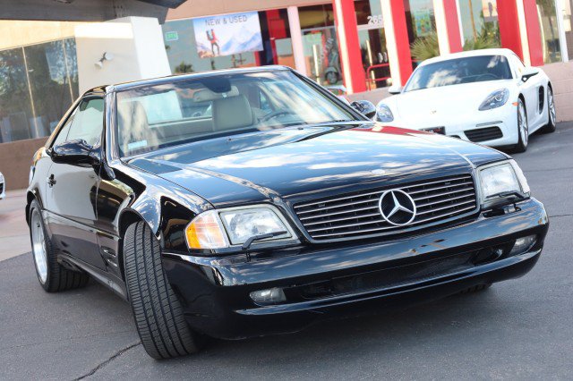 Used 2002 Mercedes-Benz SL 500 image 2