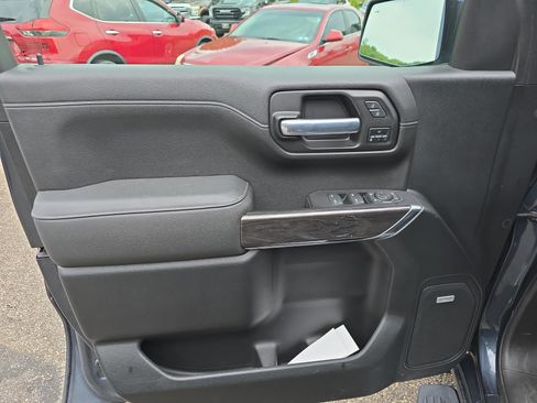 Used 2021 Chevrolet Silverado 1500 LTZ w/ LTZ Premium Package AWD/4WD image 19