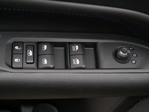 New 2026 Jeep Compass Latitude image 13