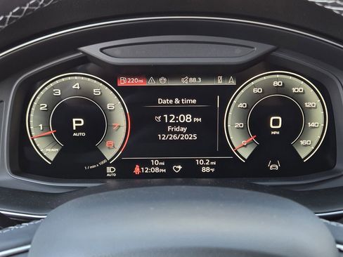 New 2026 Audi Q8 Premium Plus image 18