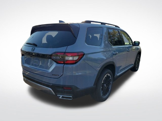 New 2026 Honda Pilot Touring image 13