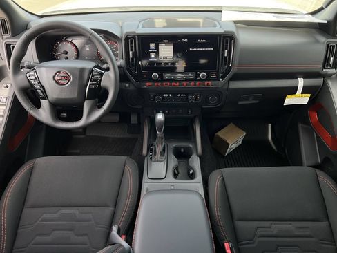 New 2026 Nissan Frontier Pro-X w/ Pro-X Convenience Package RWD image 8