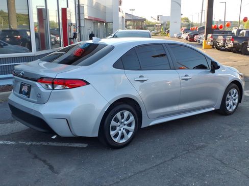 Certified 2025 Toyota Corolla LE FWD image 6