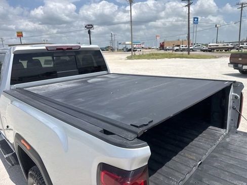 Used 2023 GMC Sierra 2500 Denali AWD/4WD image 14