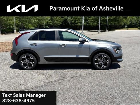 New 2025 Kia Niro EX Touring image 6