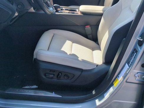 Used 2025 Lexus RX 450h AWD w/ Convenience Package image 12