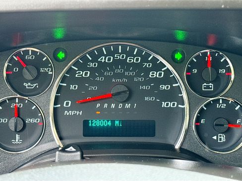 Used 2022 GMC Savana 3500 w/ Power Convenience Package image 33