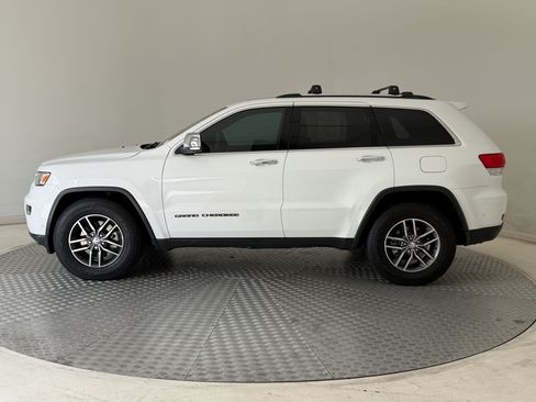 Used 2018 Jeep Grand Cherokee Limited AWD/4WD image 2