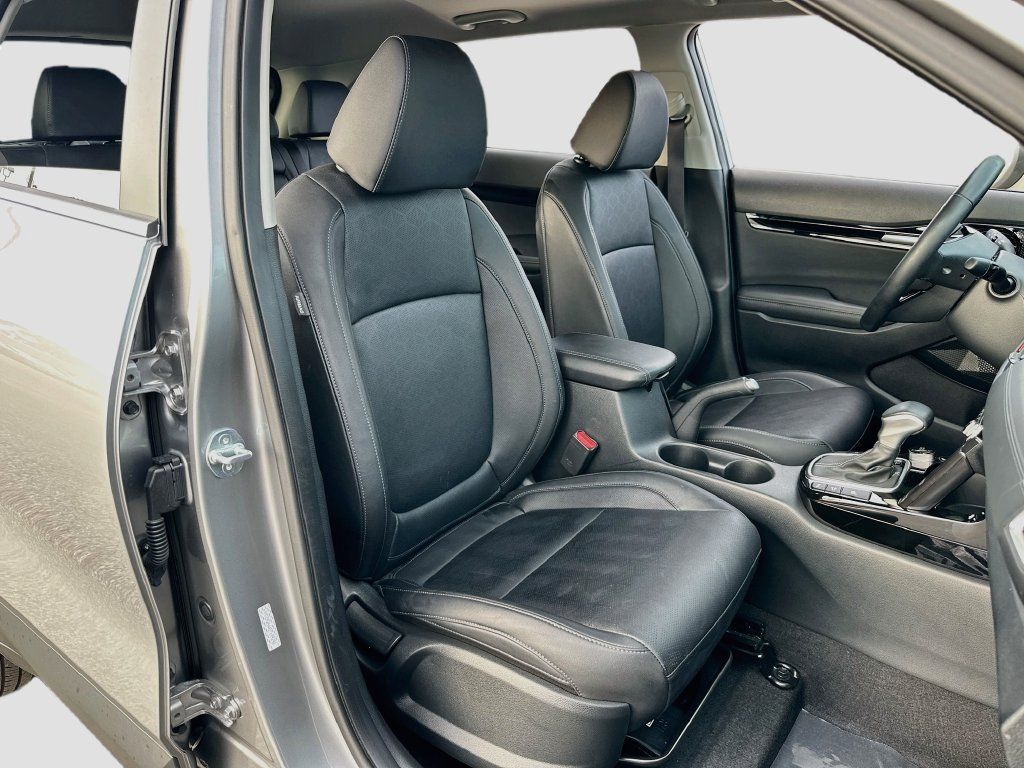 Used 2025 Kia Seltos EX w/ EX Sunroof Package FWD image 28