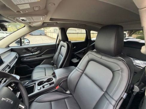 New 2025 Lincoln Corsair FWD w/ Equipment Group 101A image 11