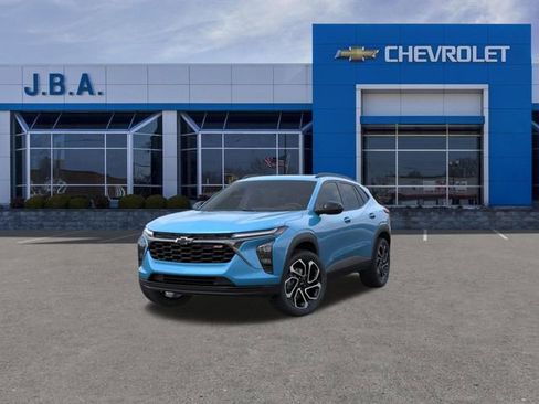 New 2026 Chevrolet Trax RS w/ Sunroof Package FWD image 8