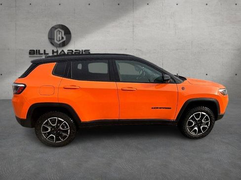 New 2026 Jeep Compass Trailhawk w/ Sun, Sound & Navigation Group image 4