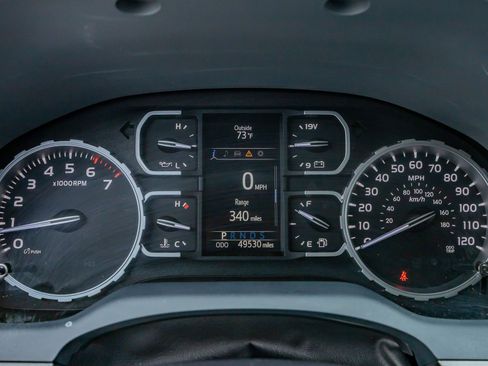 Used 2021 Toyota Tundra SR5 w/ SR5 Upgrade Package AWD/4WD image 20