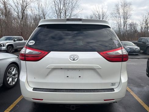 Used 2020 Toyota Sienna AWD image 5