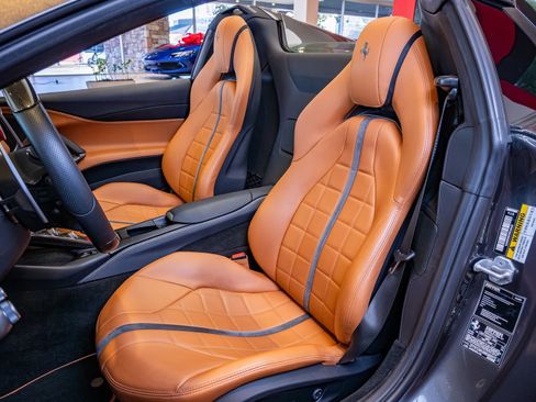 Used 2021 Ferrari 812 GTS image 11