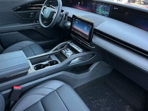 New 2026 Lincoln Nautilus Premier w/ Equipment Group 102A AWD/4WD image 15