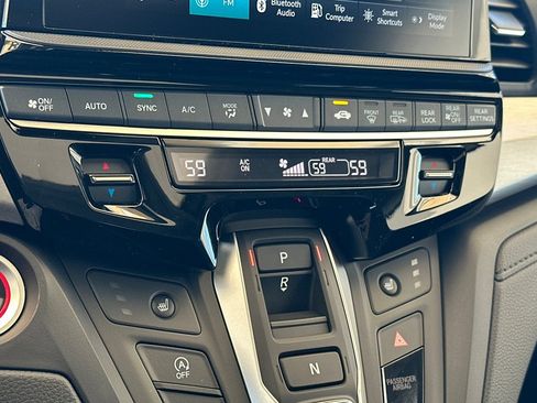 New 2026 Honda Odyssey EX-L image 23