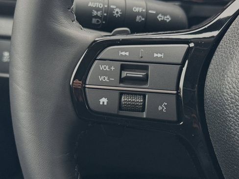 New 2025 Honda Pilot Touring image 27