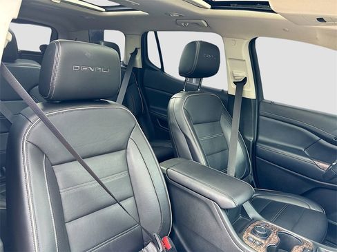 Used 2020 GMC Acadia Denali w/ LPO, Floor Liner Package image 31