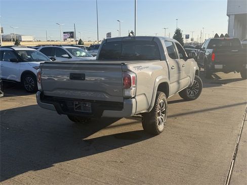 Used 2021 Toyota Tacoma TRD Sport image 5