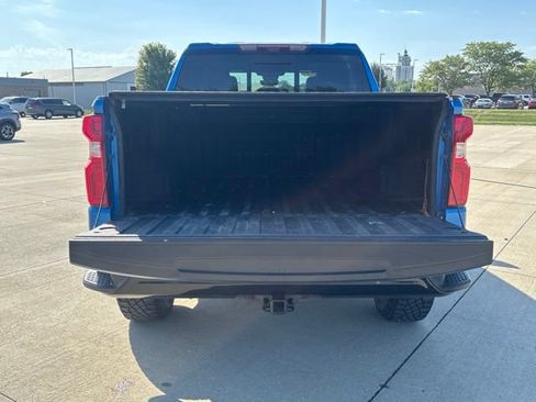 Used 2023 Chevrolet Silverado 1500 ZR2 w/ Technology Package AWD/4WD image 31