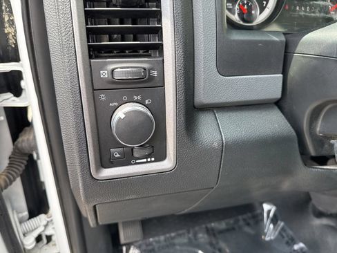 Used 2017 RAM 1500 Tradesman w/ Popular Equipment Group RWD image 10