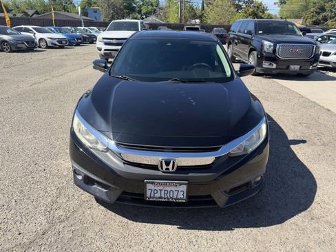 Used 2016 Honda Civic EX image 2