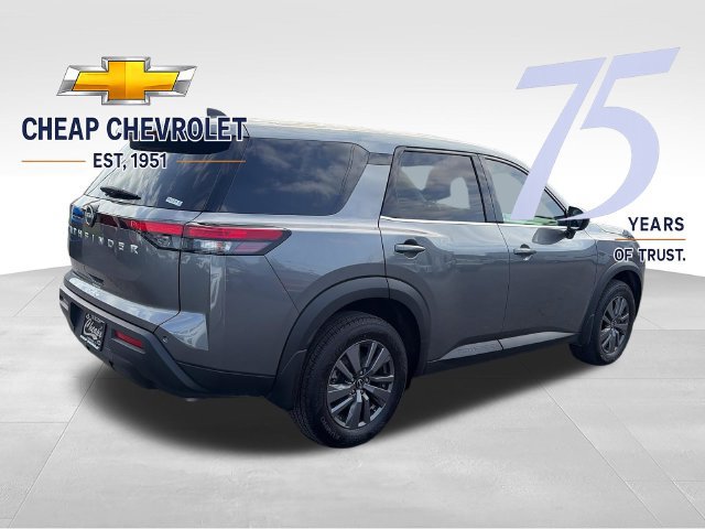 Used 2025 Nissan Pathfinder S FWD image 5