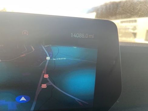 Used 2025 Ford Expedition Active image 12