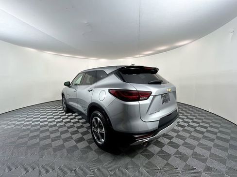 Used 2023 Chevrolet Blazer LT image 6