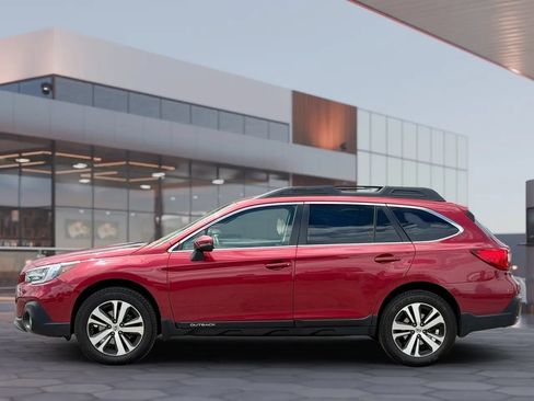 Used 2019 Subaru Outback 3.6R Limited w/ Popular Package #2 AWD/4WD image 6