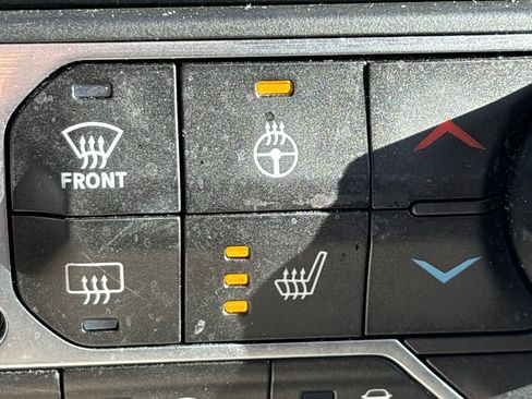 Used 2022 Jeep Wrangler Unlimited Sahara w/ LED Lighting Group image 29