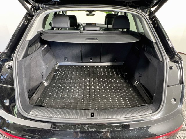 Used 2023 Audi Q5 2.0T Premium w/ Convenience Package AWD/4WD image 34