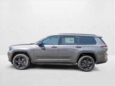 New 2025 Jeep Grand Cherokee L Limited w/ Black Appearance Package image 5