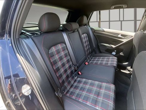 Used 2017 Volkswagen GTI SE FWD image 23