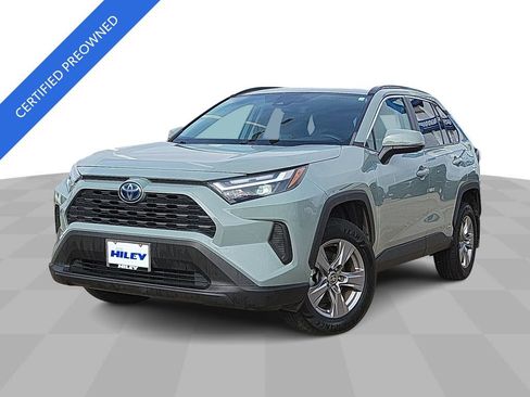 Used 2022 Toyota RAV4 XLE w/ Convenience Package image 1